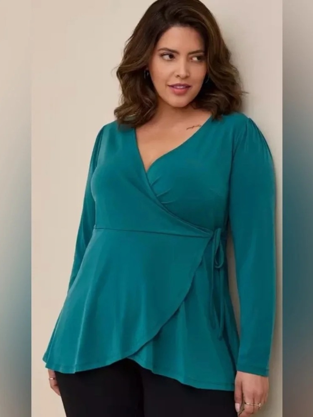 EUC Torrid Teal Surplice Knit Wrap Top- Size 4X